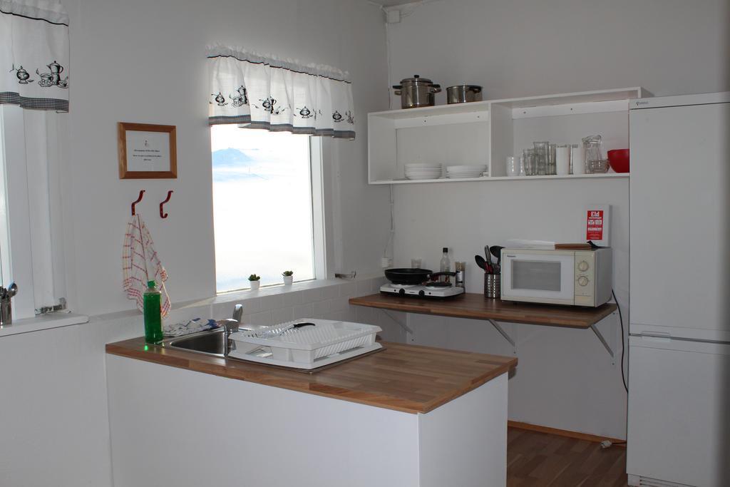 Lonsa Guesthouse Akureyri Eksteriør bilde