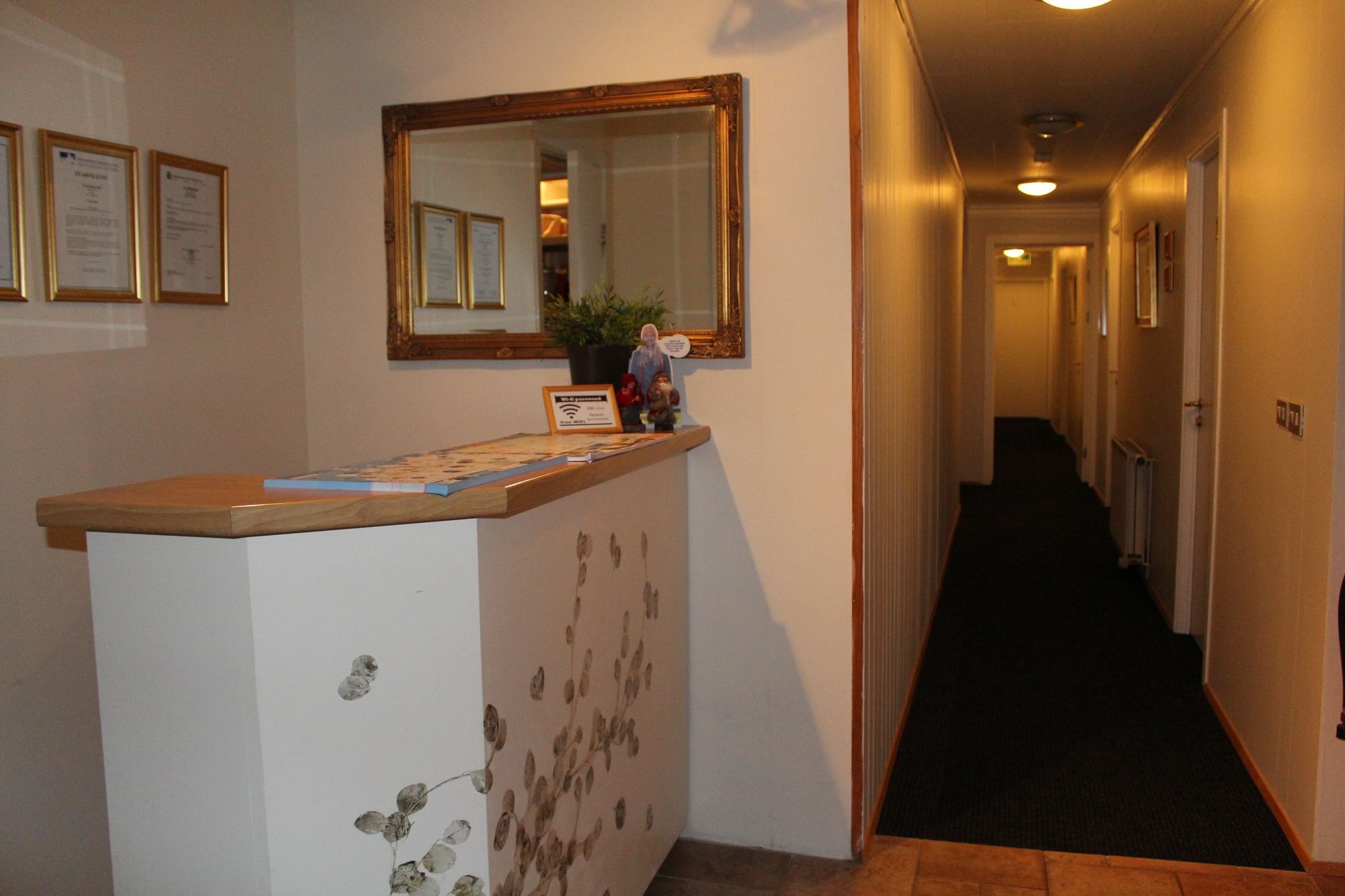 Lonsa Guesthouse Akureyri Eksteriør bilde